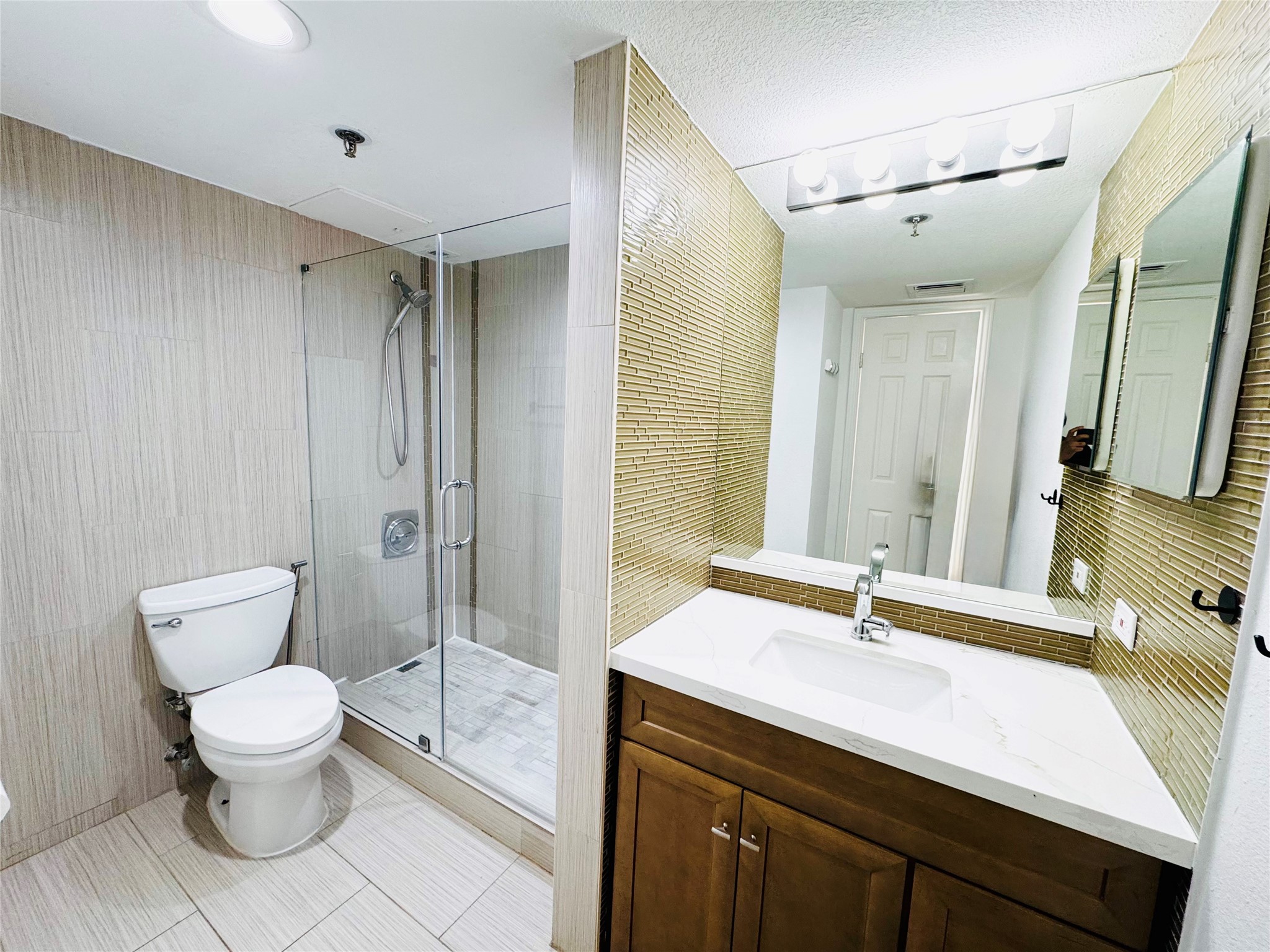 3525 Sage Road, Unit 1602 Houston, TX 77056 - Photo 16 of 41