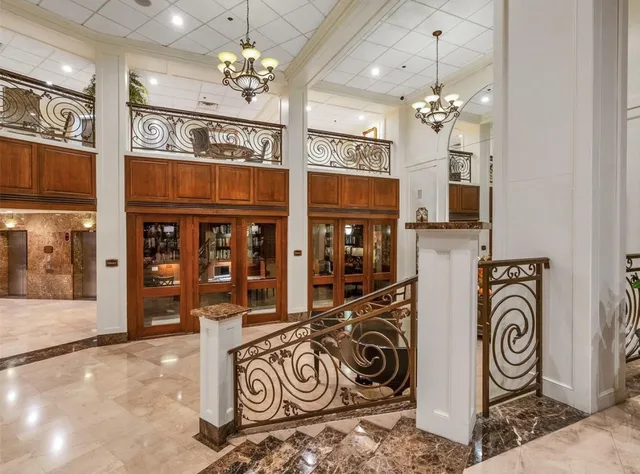 $1,699 | 3525 Sage Road, Unit 1602, Houston, TX 77056