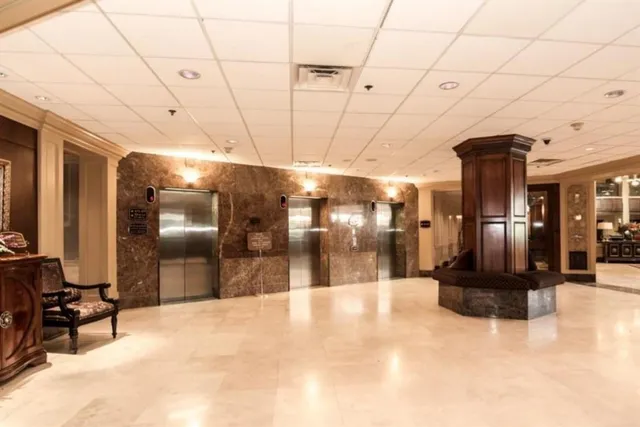 $1,699 | 3525 Sage Road, Unit 1602, Houston, TX 77056