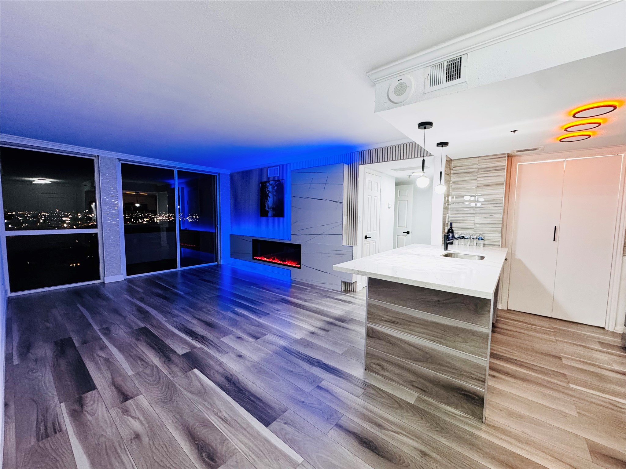 3525 Sage Road, Unit 1602 Houston, TX 77056 - Photo 4 of 41