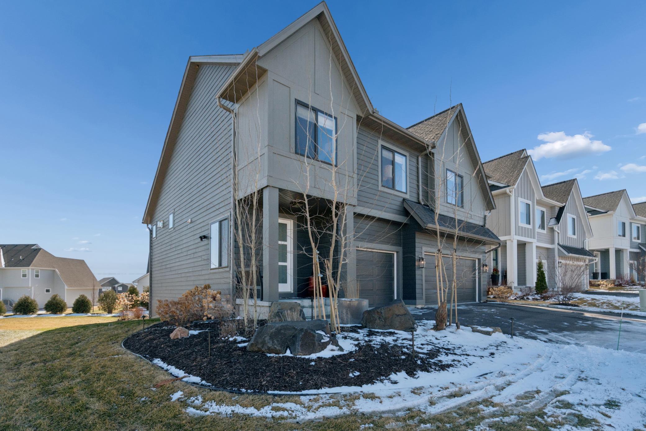 5385 GESTACH Lane Chaska, MN 55318 - Photo 3 of 37