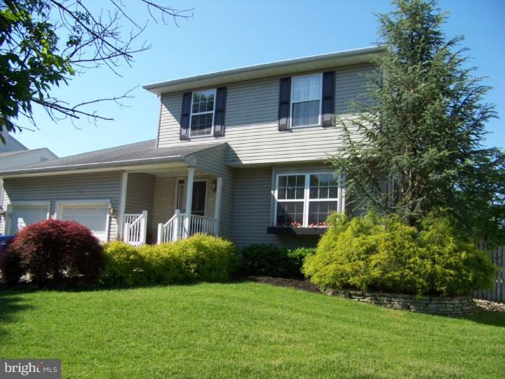 22 Phoenix Road Evesham, NJ 08053 - Photo 2 of 24