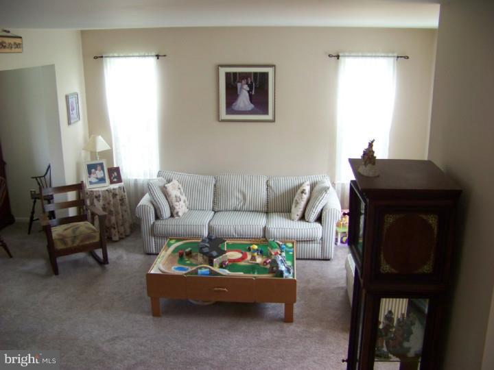 22 Phoenix Road Evesham, NJ 08053 - Photo 4 of 24