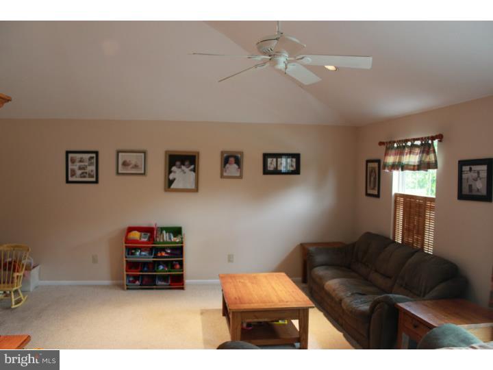 22 Phoenix Road Evesham, NJ 08053 - Photo 9 of 24