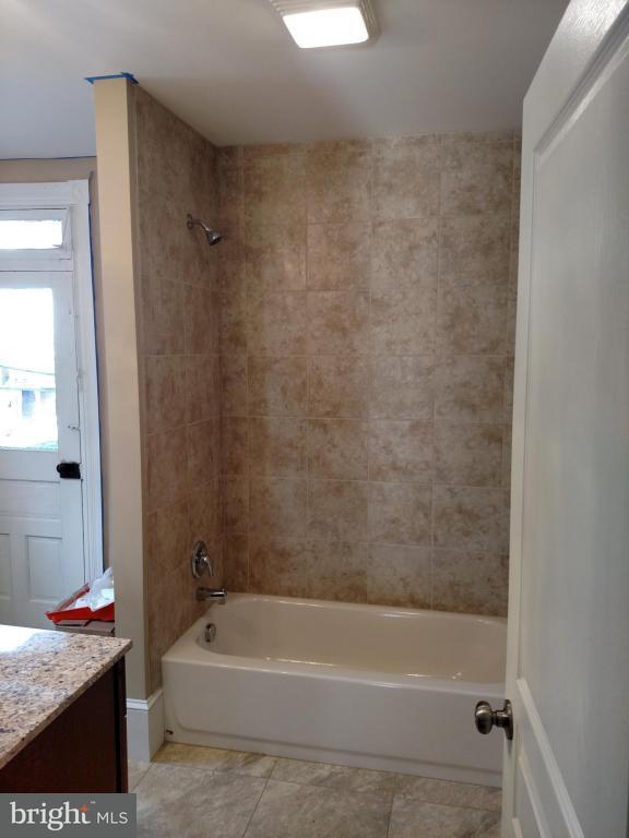 445 Nevin Street Lancaster, PA 17603 - Photo 14 of 19