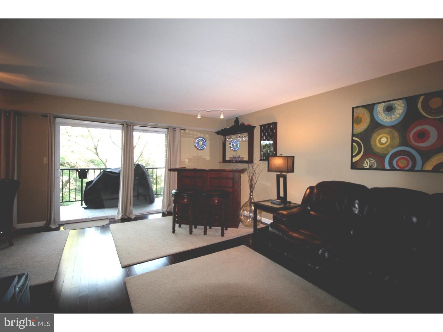 11 E Fairway Road Reading, PA 19607 - Photo 5 of 19 Living Room