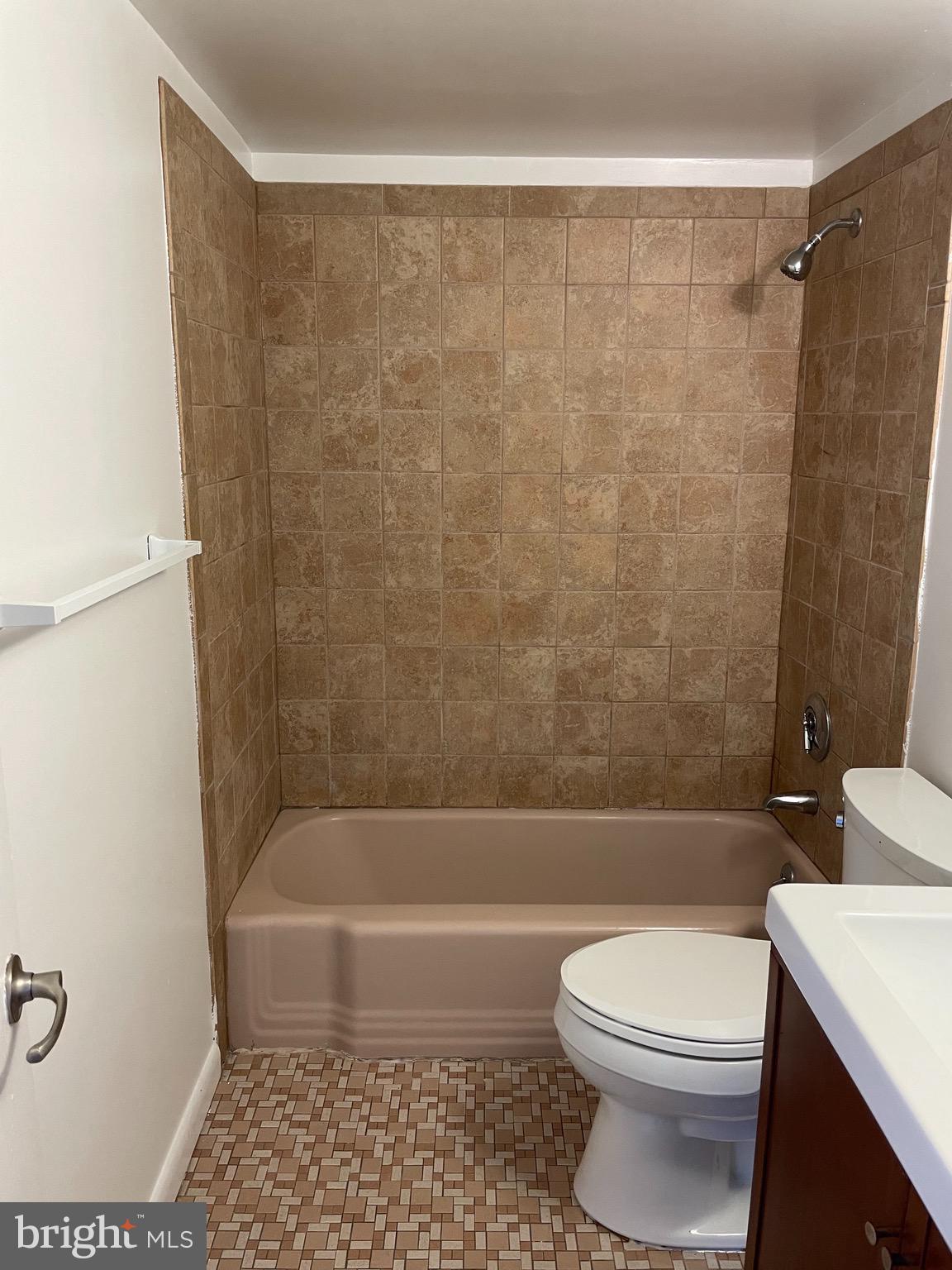 1824 Metzerott Road, Unit 102 Adelphi, MD 20783 - Photo 11 of 21