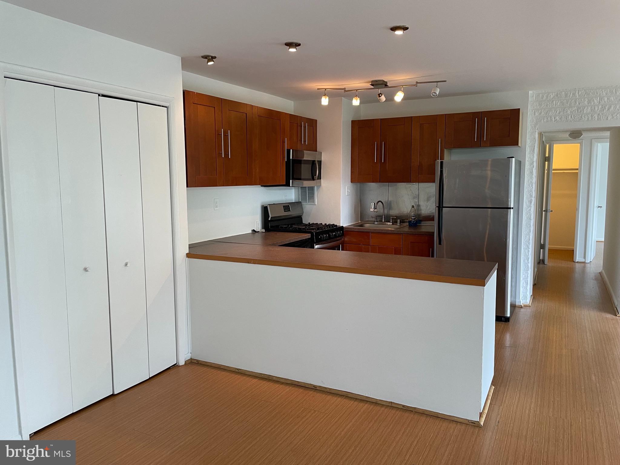 1824 Metzerott Road, Unit 102 Adelphi, MD 20783 - Photo 3 of 21