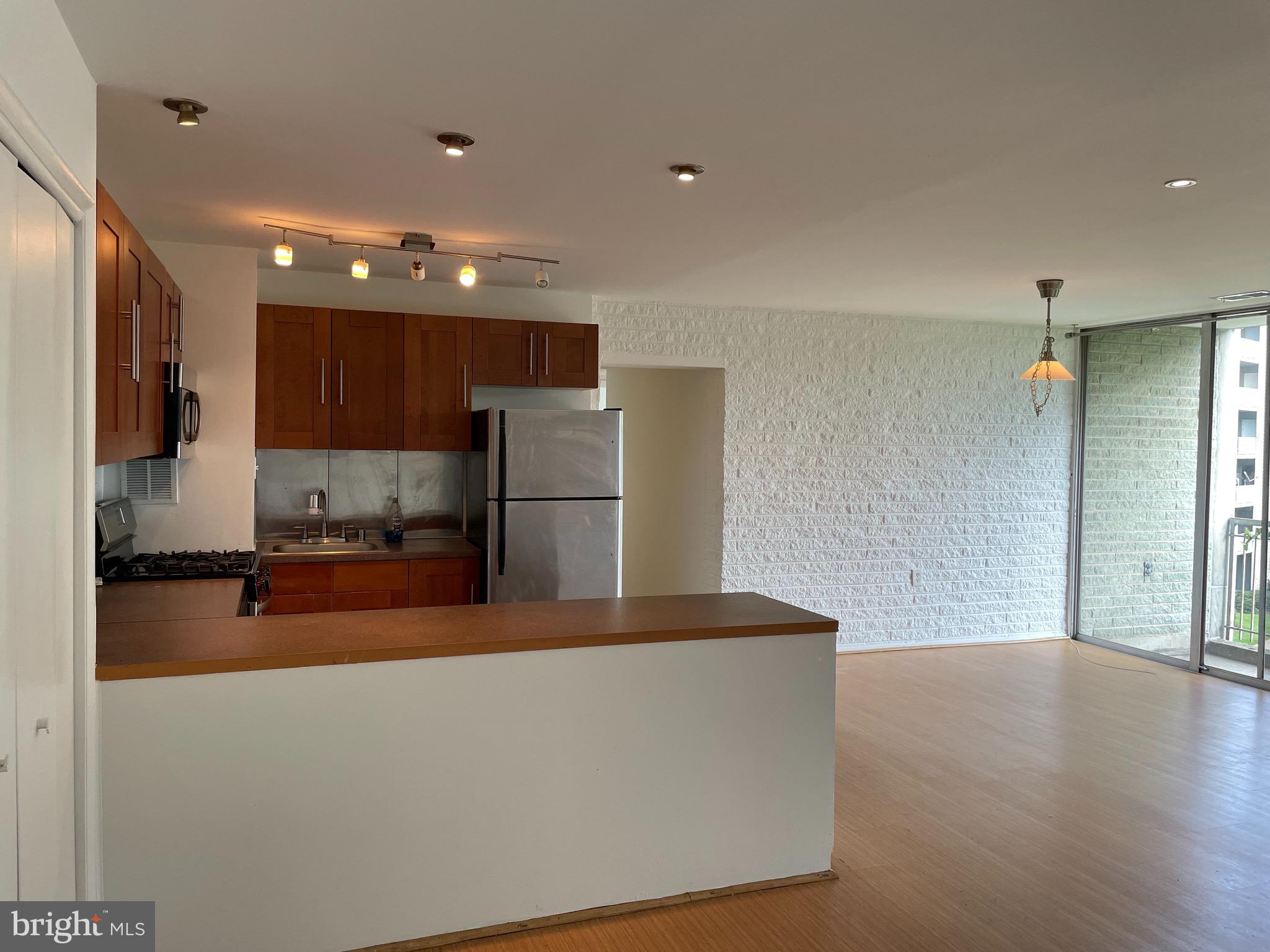 1824 Metzerott Road, Unit 102 Adelphi, MD 20783 - Photo 4 of 21