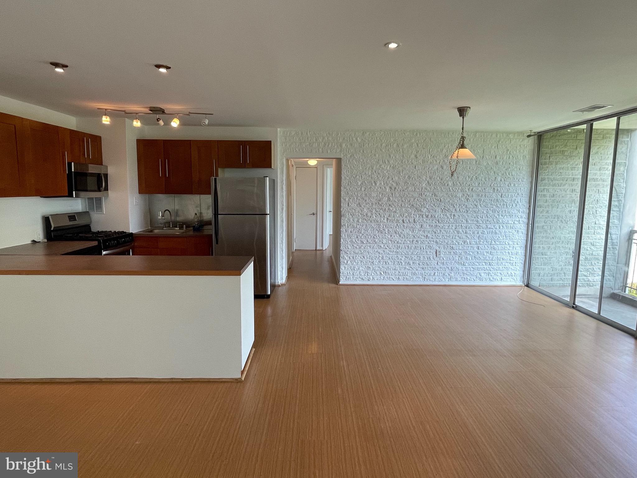 1824 Metzerott Road, Unit 102 Adelphi, MD 20783 - Photo 5 of 21