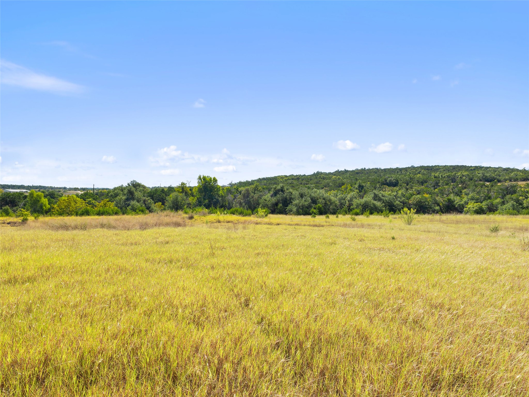 5818 Ranch Road 165 Blanco, TX 78606 - Photo 8 of 20 a view of an ocean and a mountain