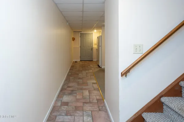 $590,000 | 42 Deer Run Hollow, Halfmoon, NY 12065