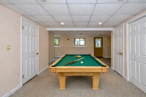 $590,000 | 42 Deer Run Hollow, Halfmoon, NY 12065