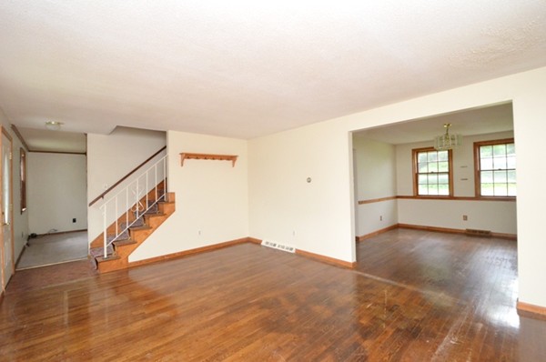 44 Wethersfield Road Bellingham, MA 02019 - Photo 9 of 24 Gallery Image 9