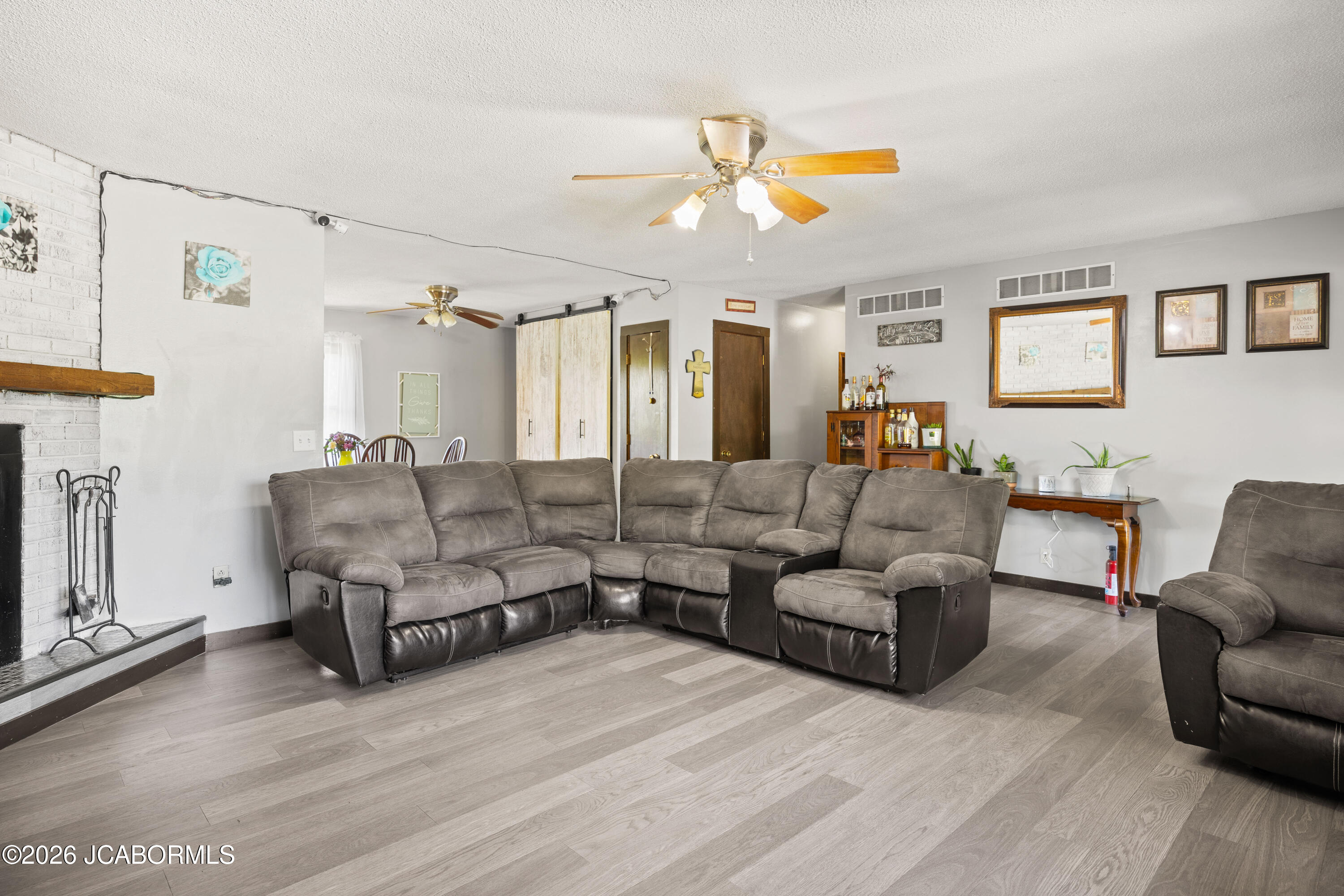 59 Oak Hill Road Eldon, MO 65026 - Photo 7 of 40 Gallery Image 7