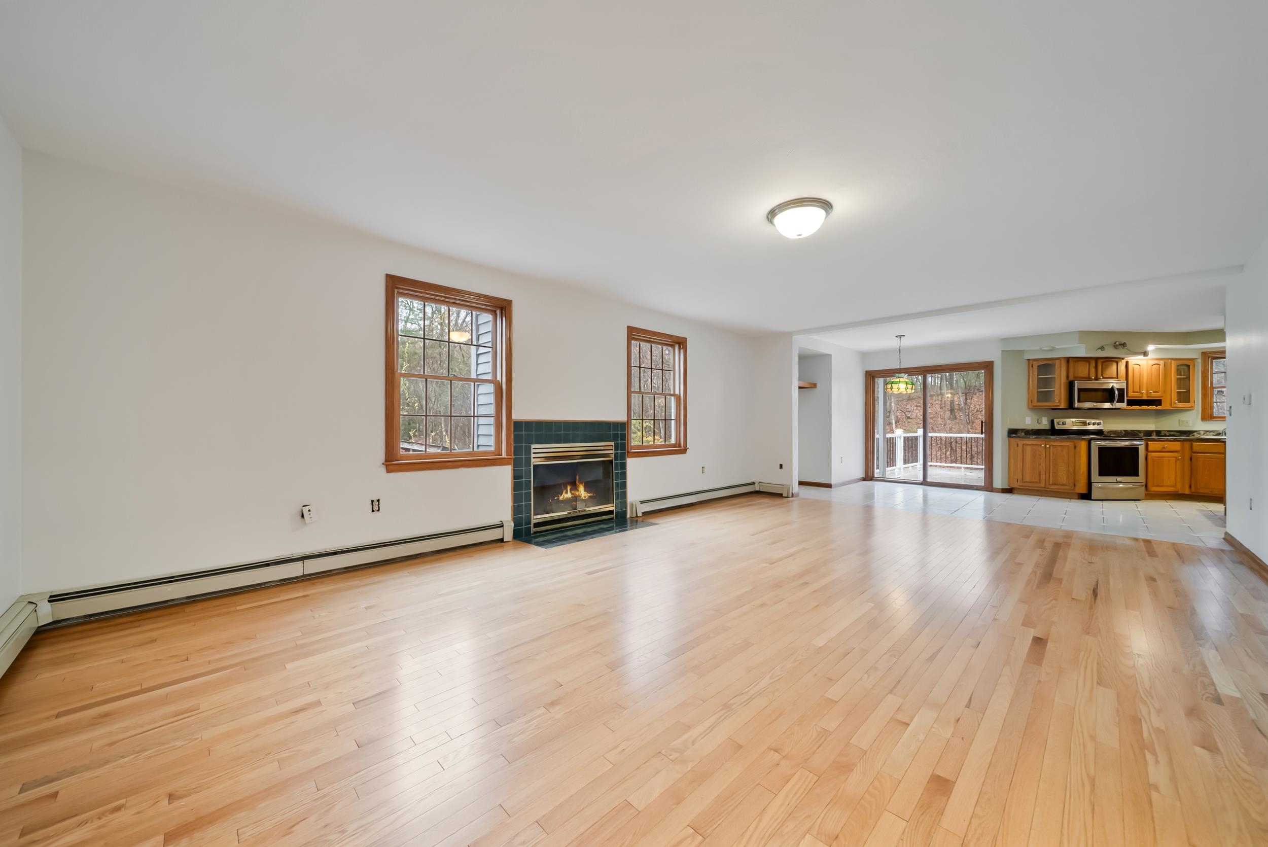 45 Sharon Road Windham, NH 03087 - Photo 14 of 55