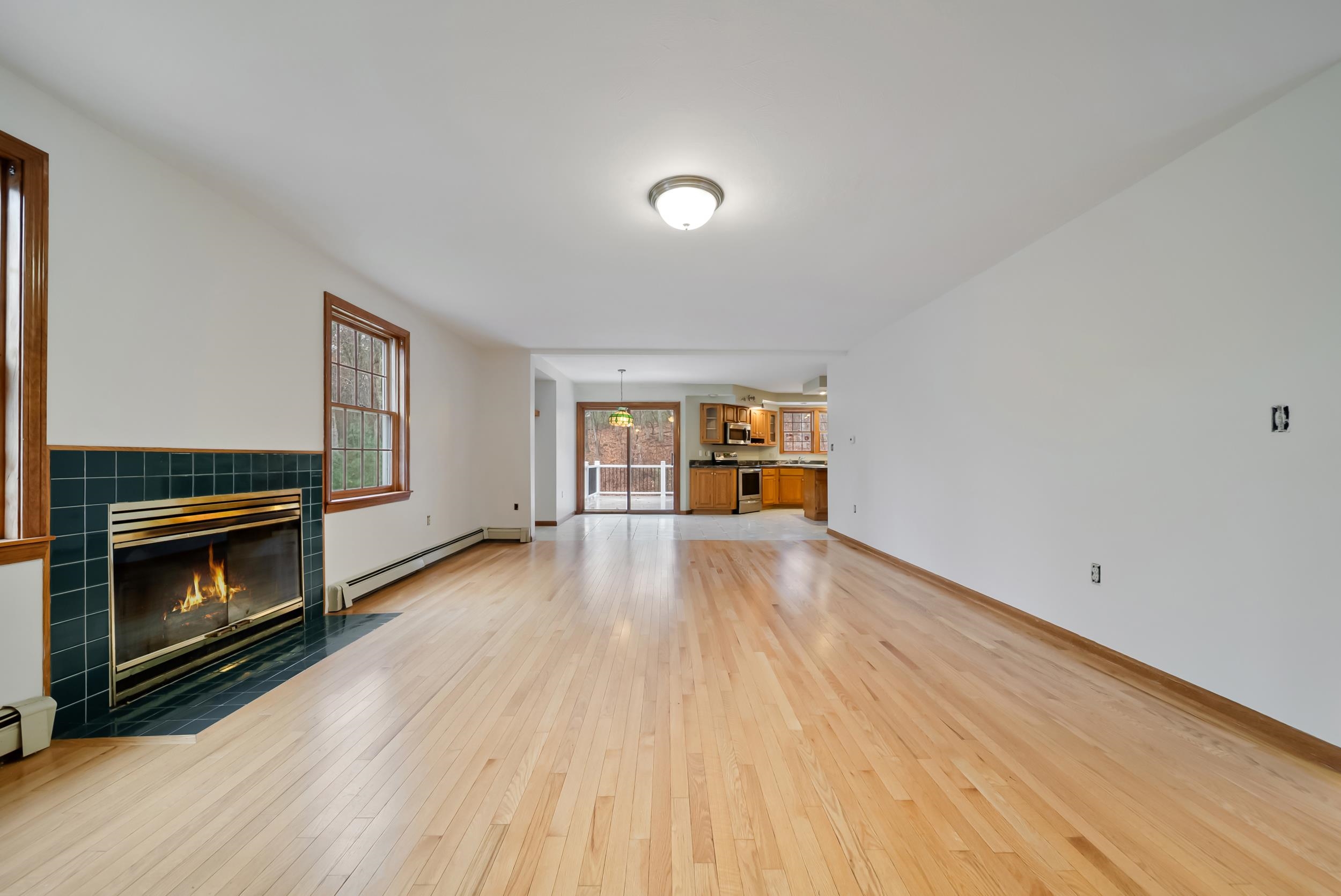 45 Sharon Road Windham, NH 03087 - Photo 15 of 55