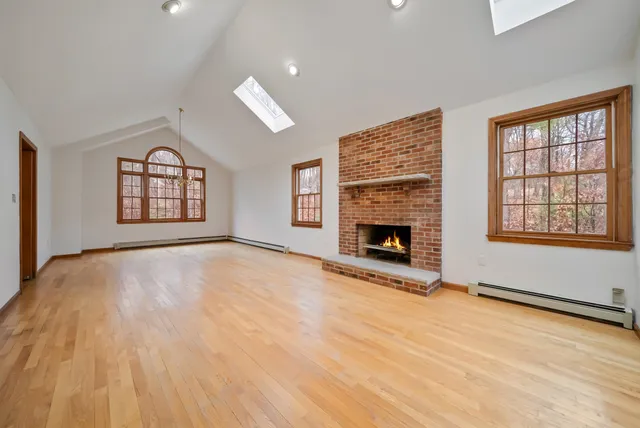 $850,000 | 45 Sharon Road, Windham, NH 03087