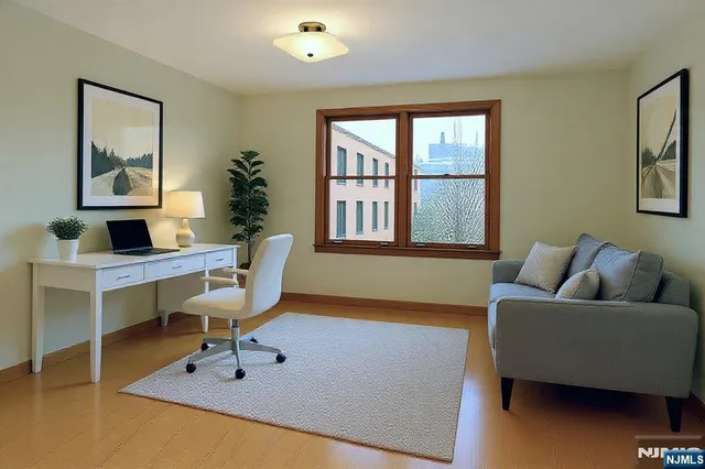 $7,500 | 210 Pavonia Avenue, Jersey City, NJ 07302