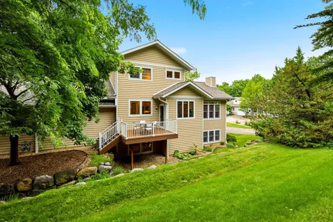 $599,000 | 17 Glen Arbor Way, Fitchburg, WI 53711