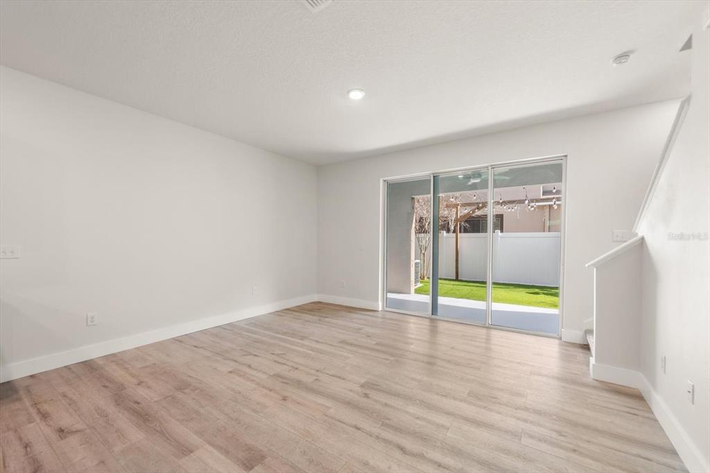 424 Newmont Circle Ruskin, FL 33570 - Photo 13 of 29