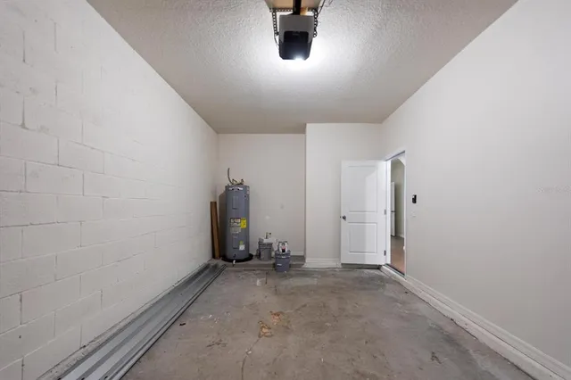 $2,000 | 424 Newmont Circle, Ruskin, FL 33570