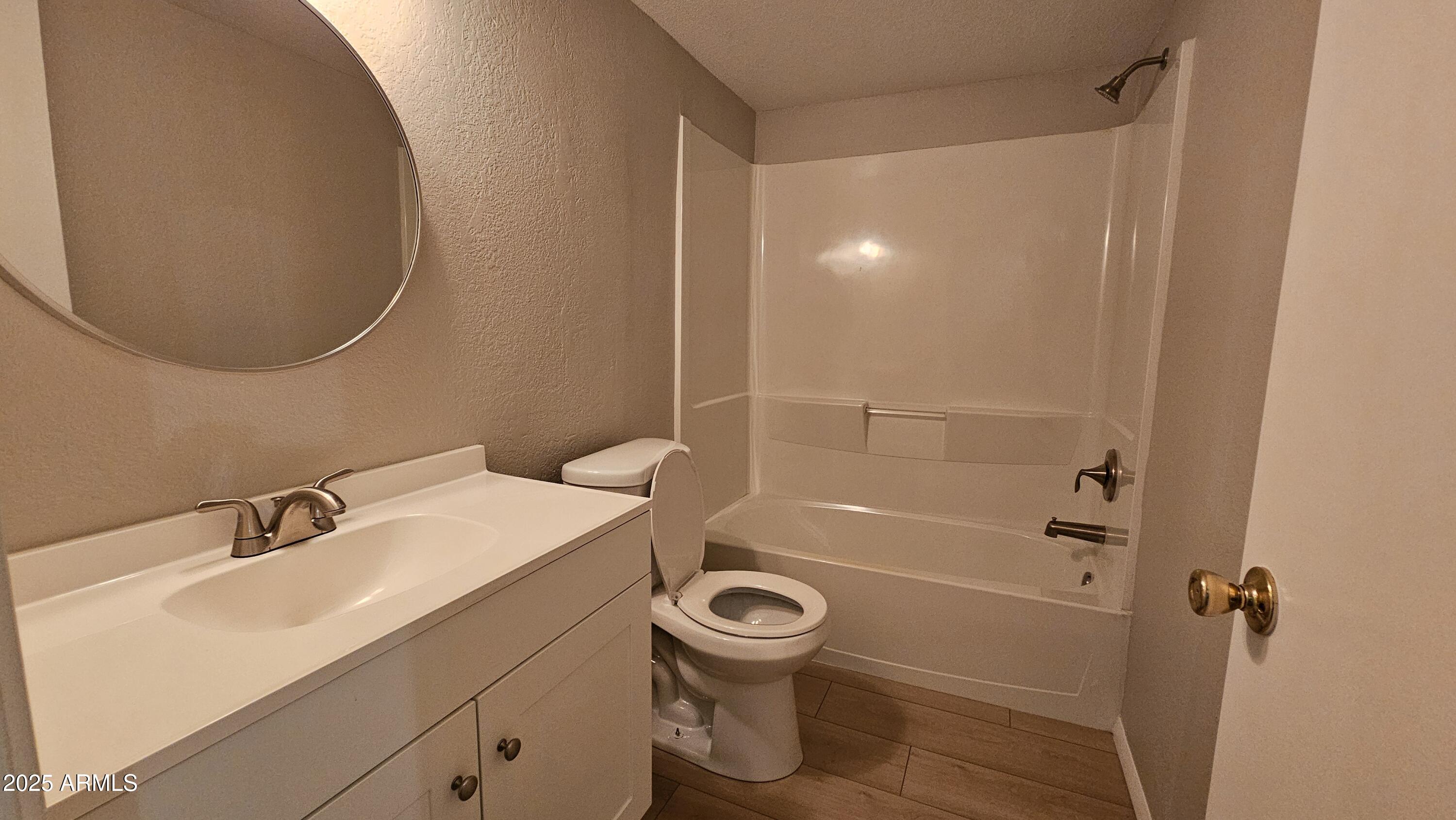1340 North Recker Road, Unit 135 Mesa, AZ 85205 - Photo 13 of 14 Hall Bath