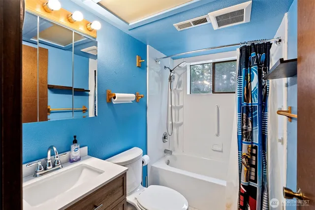 $599,000 | 6550 Northwest Mathwig Lane, Silverdale, WA 98383