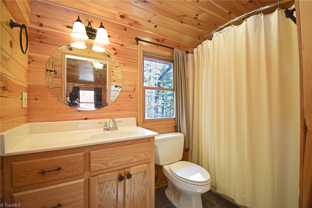 600 Wolf Pen Road Purlear, NC 28665 - Photo 14 of 26