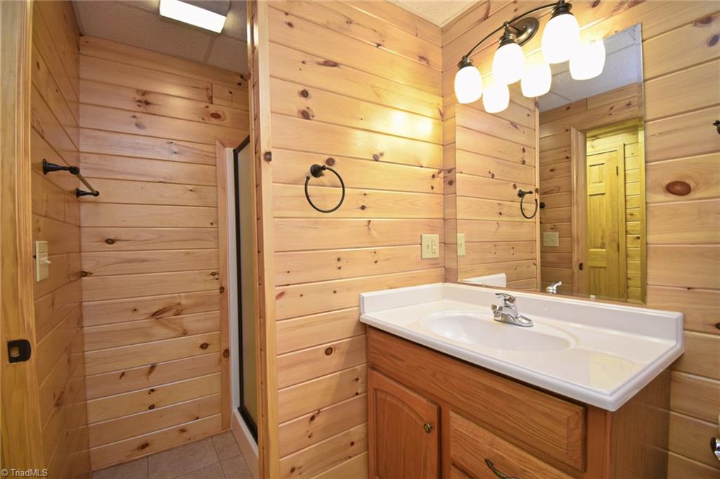 600 Wolf Pen Road Purlear, NC 28665 - Photo 18 of 26