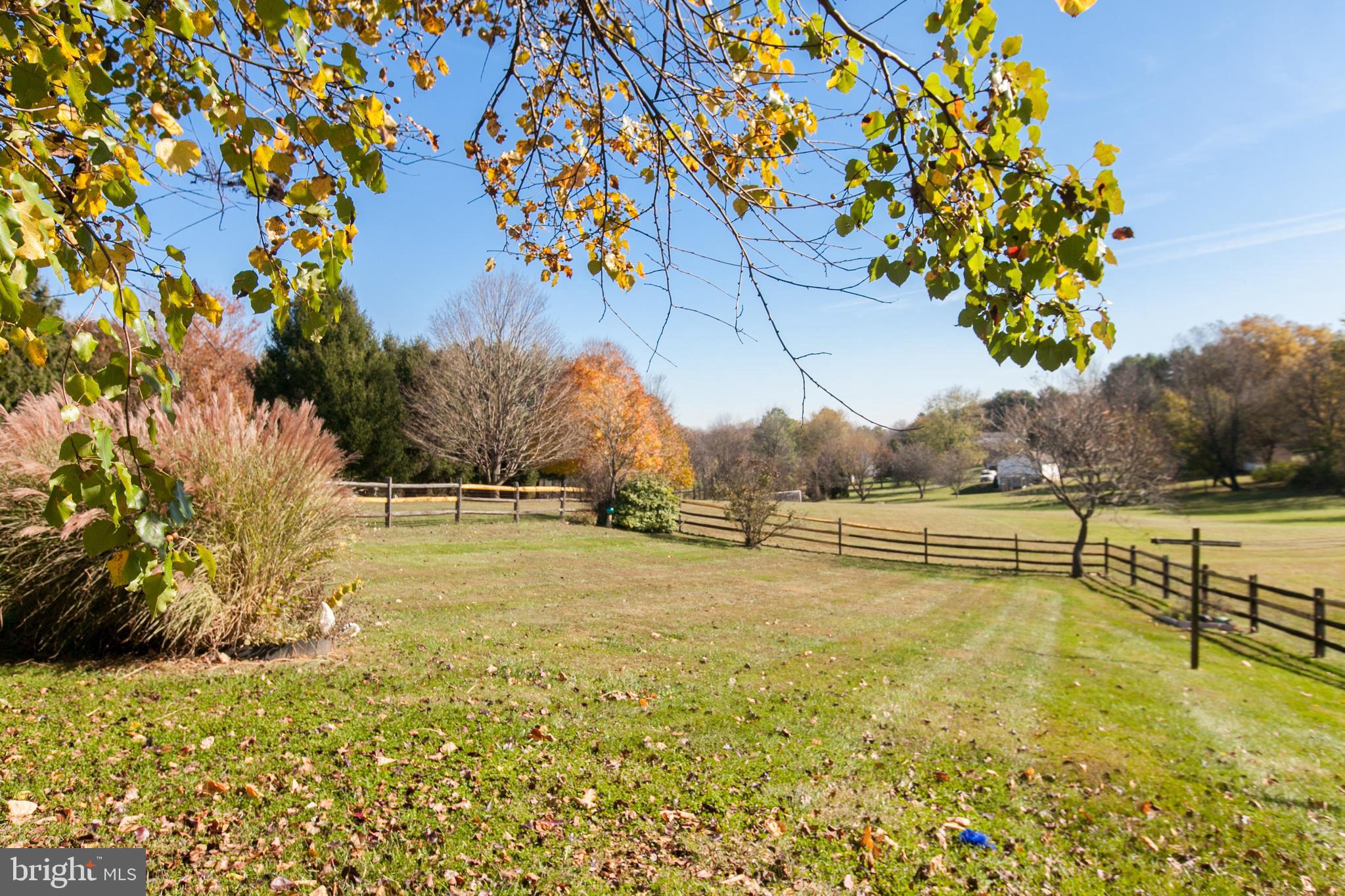 890 4 Seasons Road Westminster, MD 21157 - Photo 39 of 49 Fenced back yard