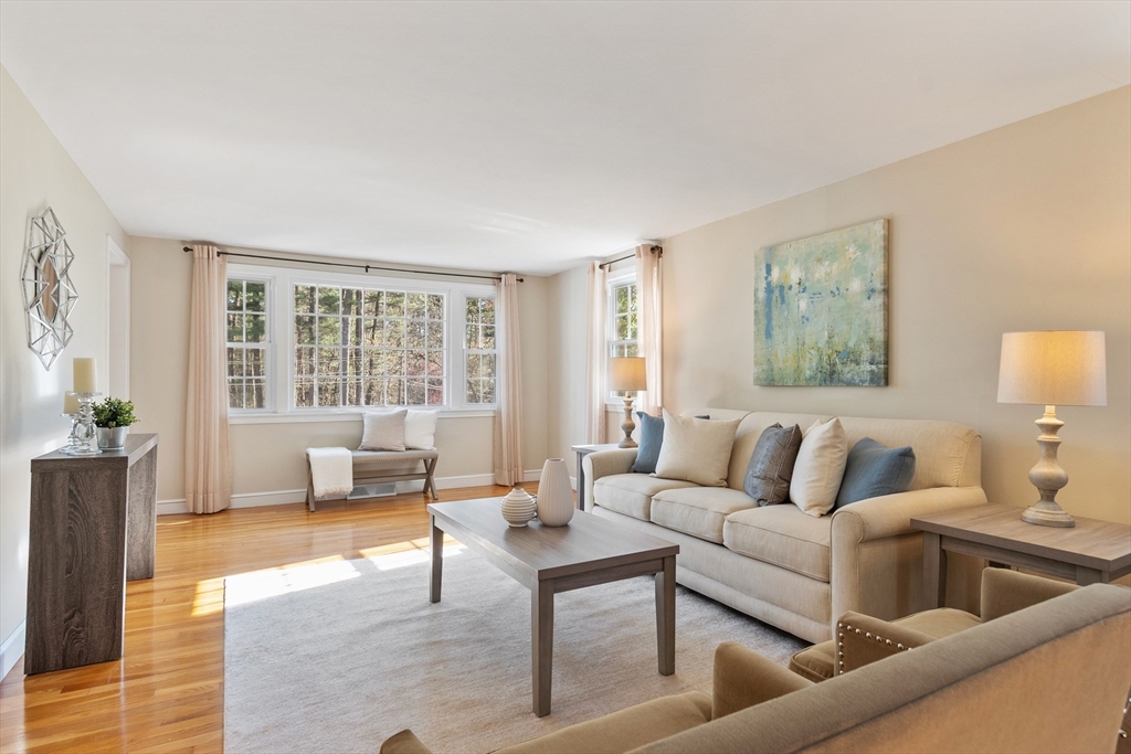 7 Long Meadow Road Westford, MA 01886 - Photo 6 of 42 Gallery Image 6