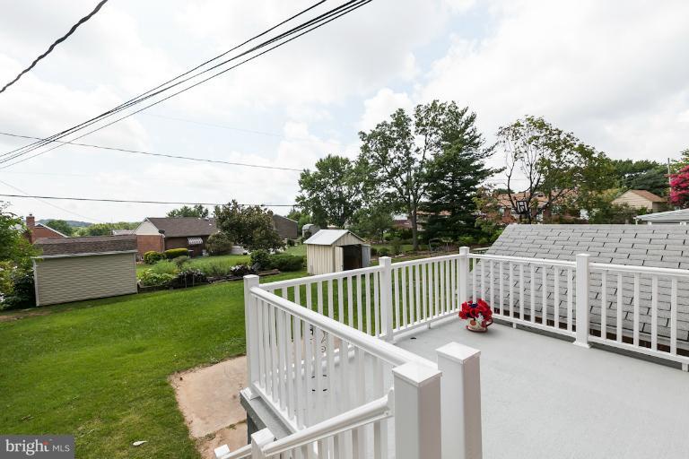 8005 Sagramore Road Rosedale, MD 21237 - Photo 8 of 30 Rear Deck