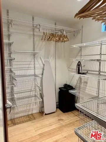 $10,500 | 3617 Maplewood Avenue, Los Angeles, CA 90066