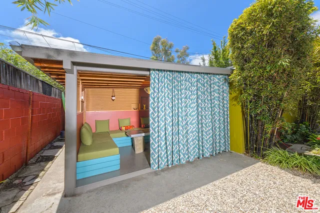 $10,500 | 3617 Maplewood Avenue, Los Angeles, CA 90066