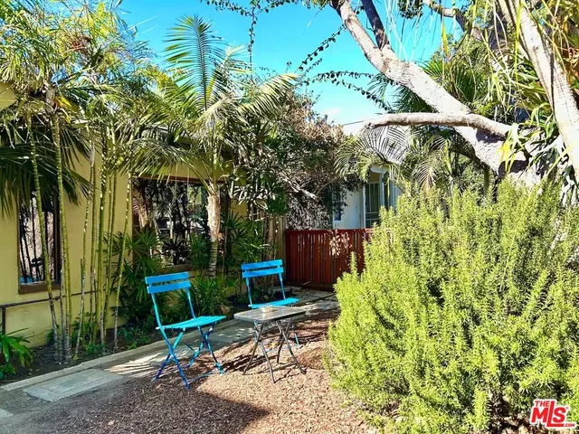 $10,500 | 3617 Maplewood Avenue, Los Angeles, CA 90066
