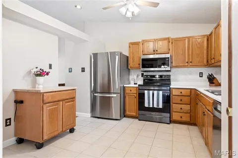 $289,900 | 206 Wenona Drive, Washington, MO 63090