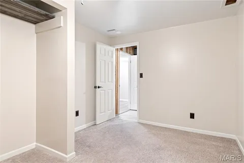 $289,900 | 206 Wenona Drive, Washington, MO 63090