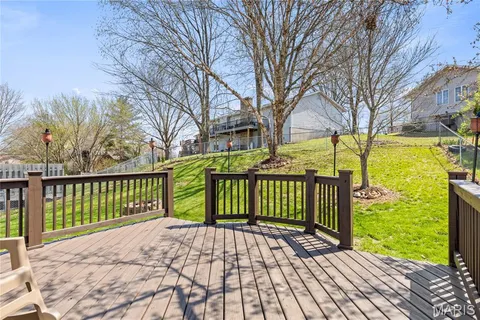 $289,900 | 206 Wenona Drive, Washington, MO 63090