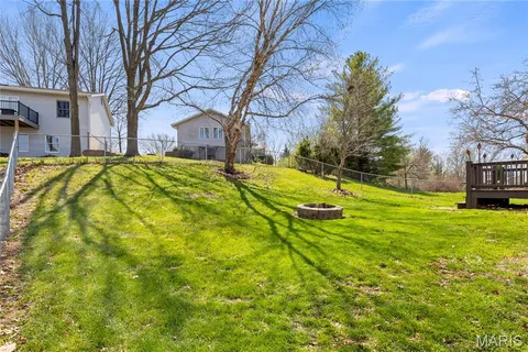 $289,900 | 206 Wenona Drive, Washington, MO 63090
