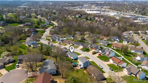 $289,900 | 206 Wenona Drive, Washington, MO 63090