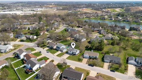 $289,900 | 206 Wenona Drive, Washington, MO 63090