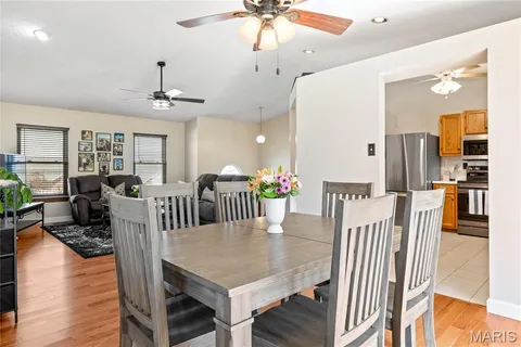 $289,900 | 206 Wenona Drive, Washington, MO 63090