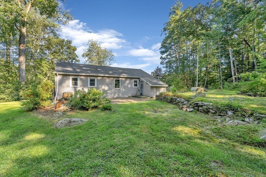105 Fitchburg Road Townsend, MA 01469 - Photo 17 of 18
