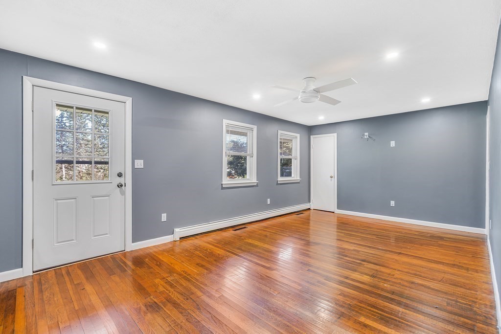 105 Fitchburg Road Townsend, MA 01469 - Photo 4 of 18