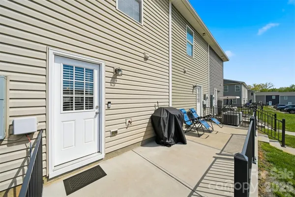 $224,900 | 3953 Newhall Drive Northwest, Hickory, NC 28601