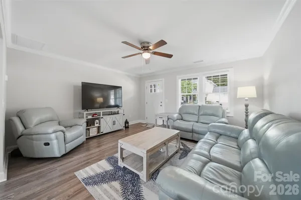 $224,900 | 3953 Newhall Drive Northwest, Hickory, NC 28601