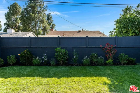 $1,699,000 | 533 North Catalina Street, Burbank, CA 91505