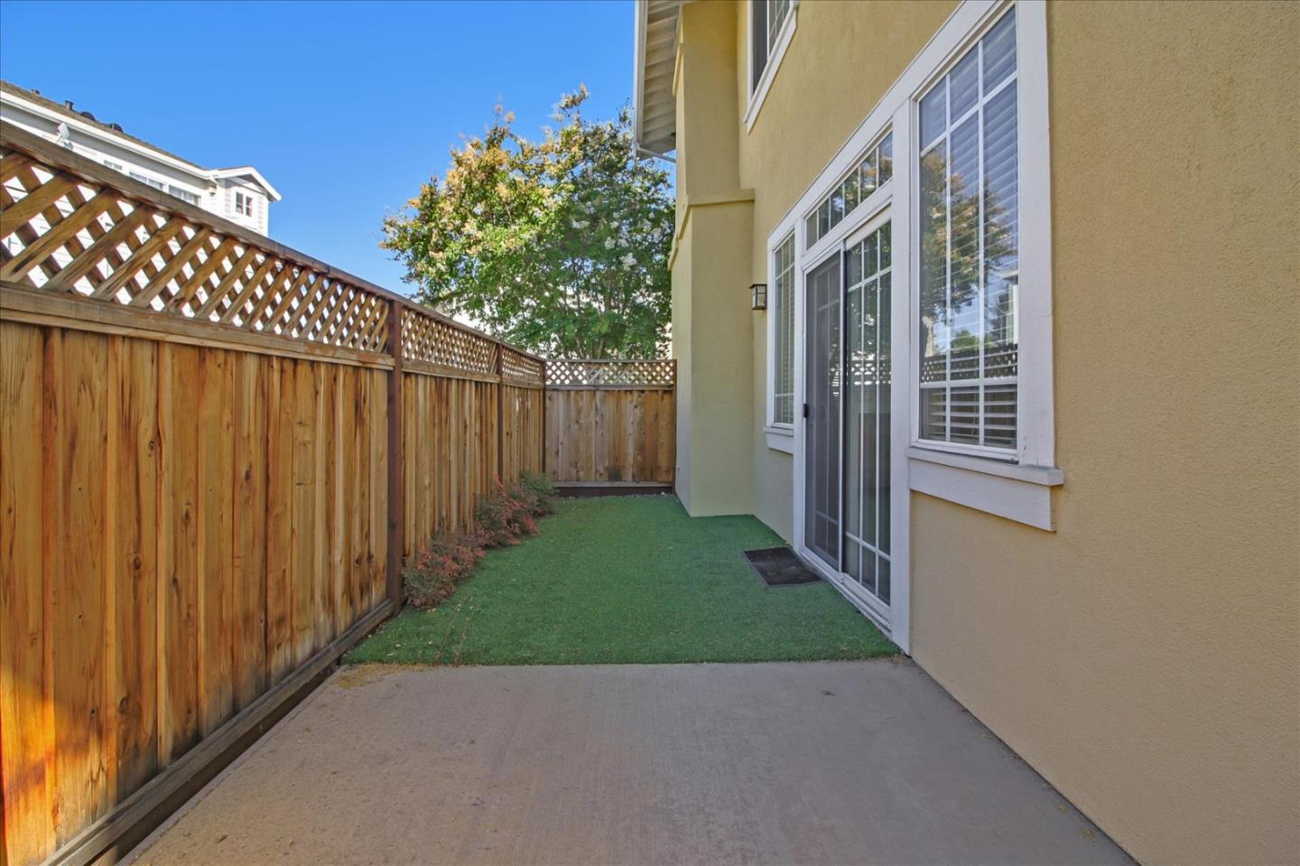 82 Cannery Circle Campbell, CA 95008 - Photo 31 of 35 a view of a back yard from a balcony