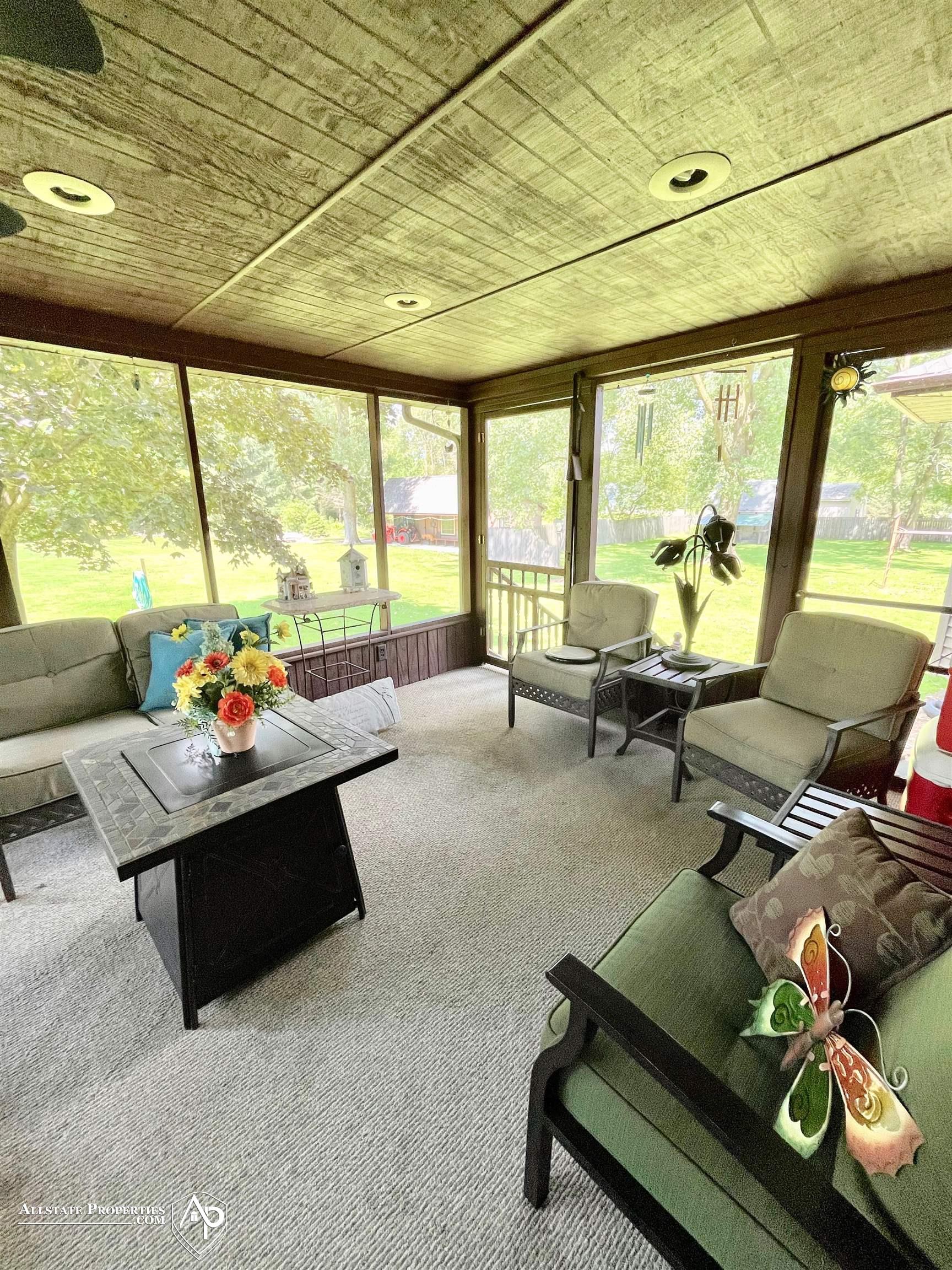 5169 North Oak Road Davison, MI 48423 - Photo 21 of 54 50151955-2dc25cbd-e43e-441c-b9d2-36d6b2dcc27a.JPG